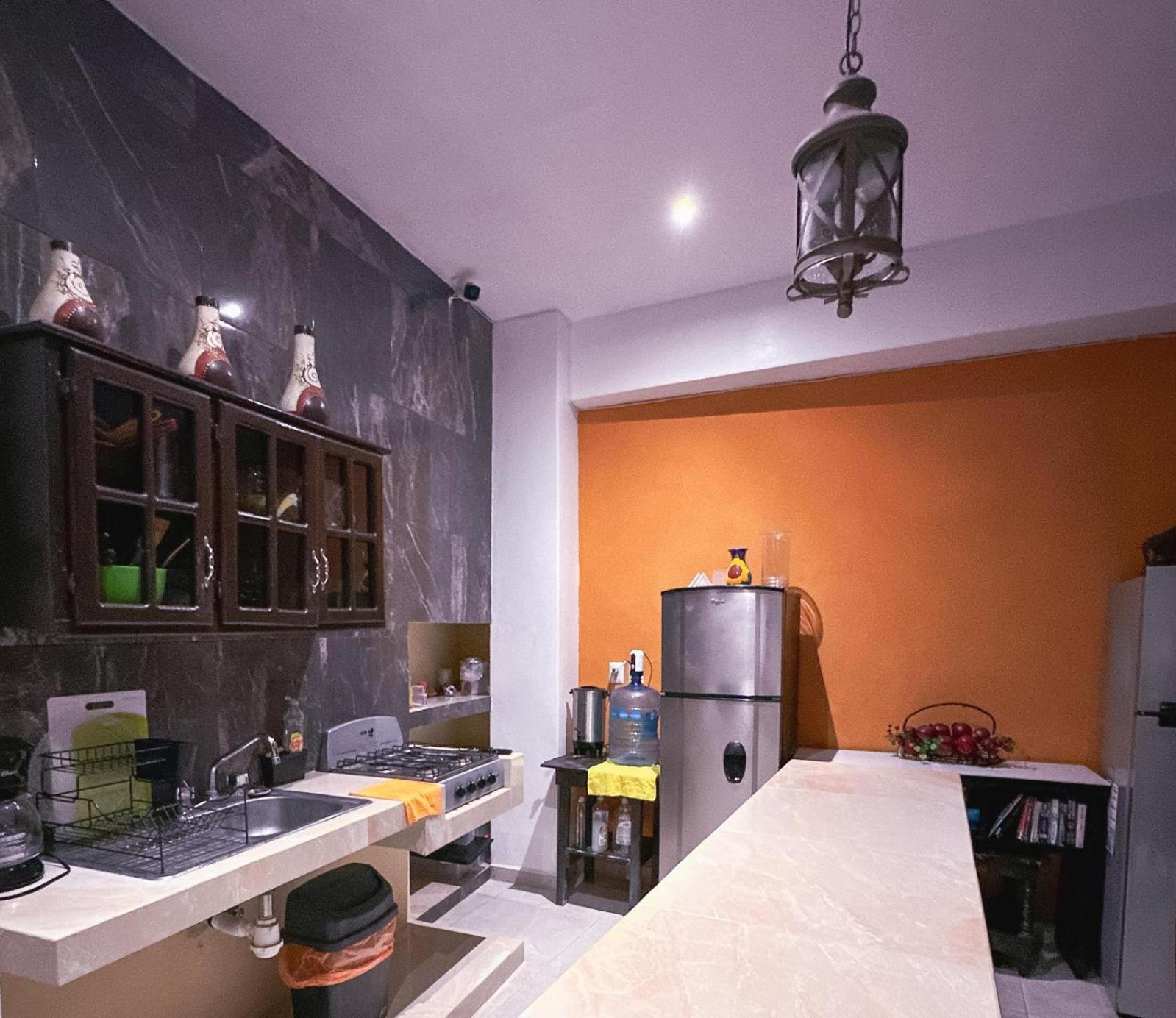 Casa Daniels Guesthouse วัลลาโดลิด ภายนอก รูปภาพ