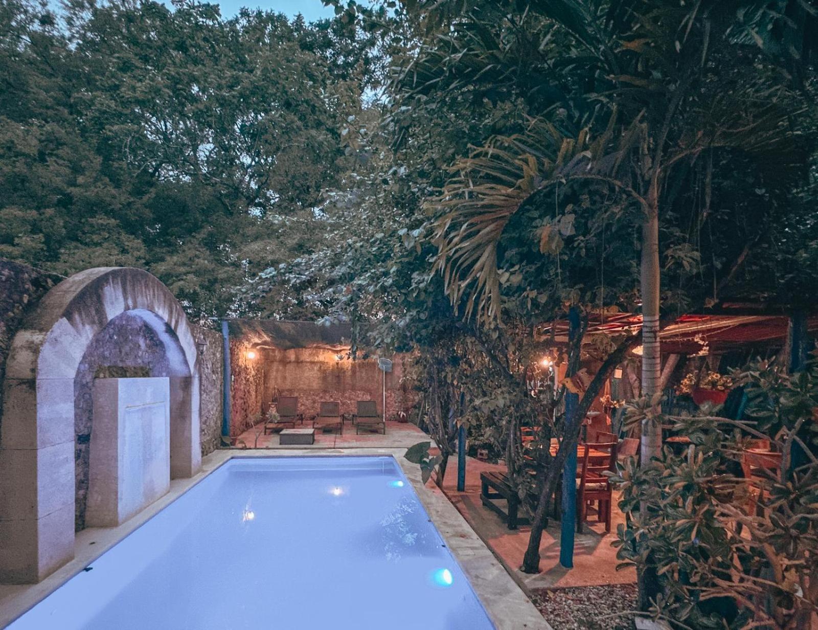 Casa Daniels Guesthouse วัลลาโดลิด ภายนอก รูปภาพ